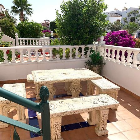 Villamartin, Lovely 2 Bed House, Short Walk To The Plaza. 奥里韦拉 外观 照片