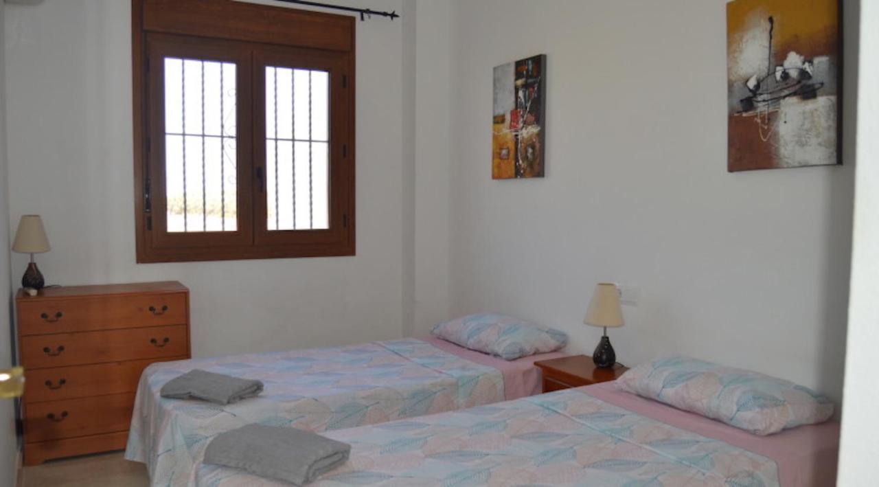 Villamartin, Lovely 2 Bed House, Short Walk To The Plaza. 奥里韦拉 外观 照片